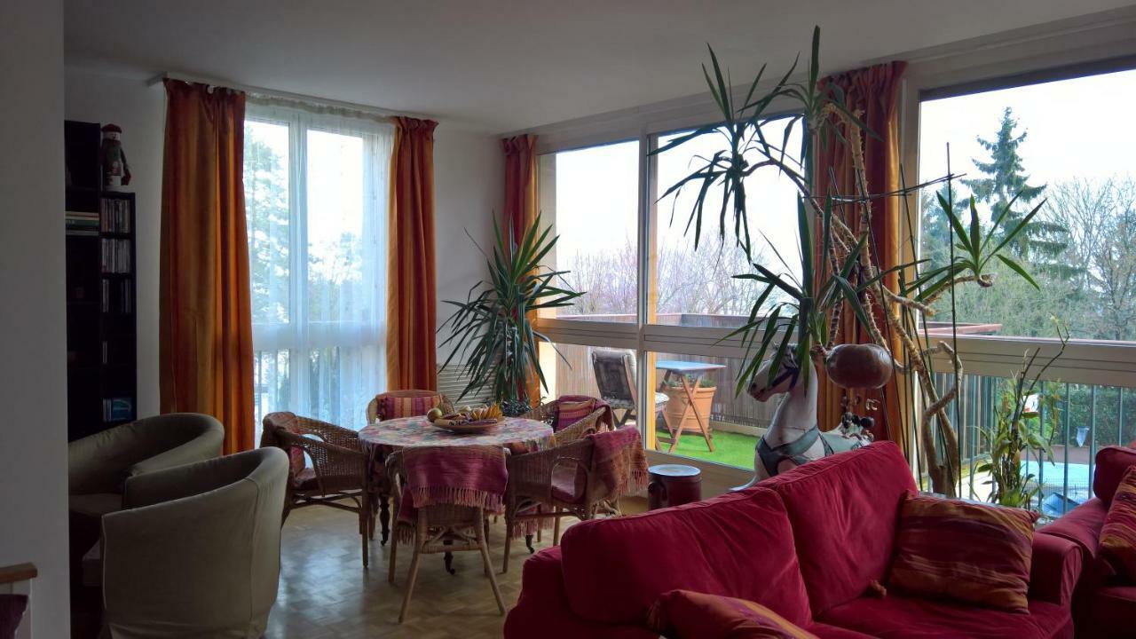 Appartement Meuble Garches Exteriér fotografie